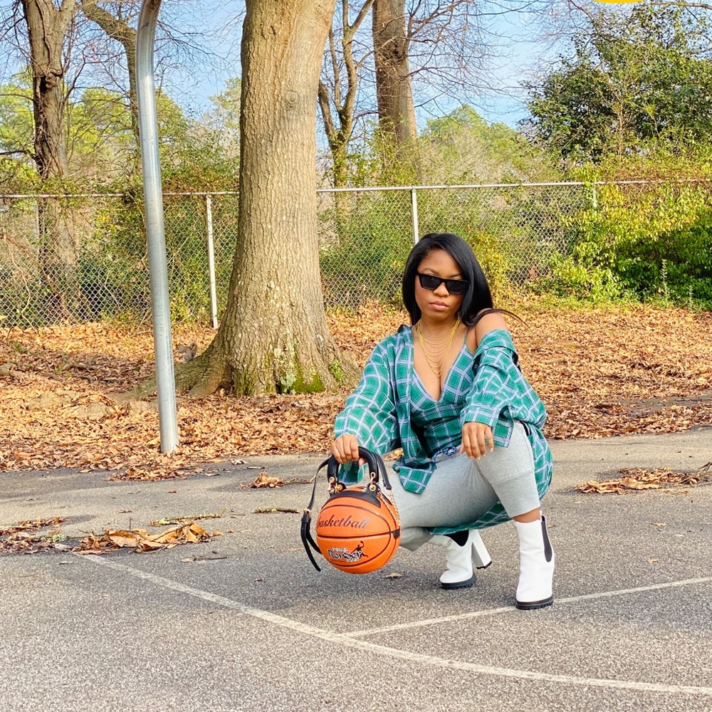 Basketball Handbag - Picture 3 of 11